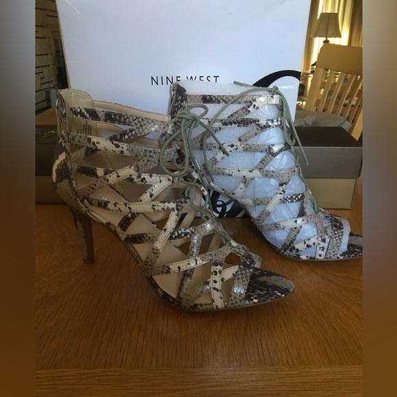 Nine West cage sandals NIB - Picture 1 of 5